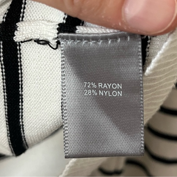 Marled Black & White Striped Pullover with Gold Sequin ‘Apres Ski’ size Medium - Picture 4 of 9